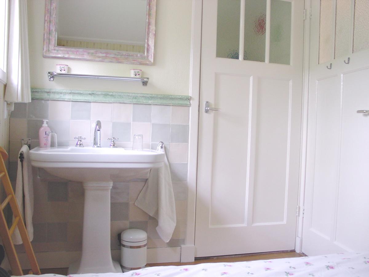 B&B Hotel California Wichmond Quarto foto